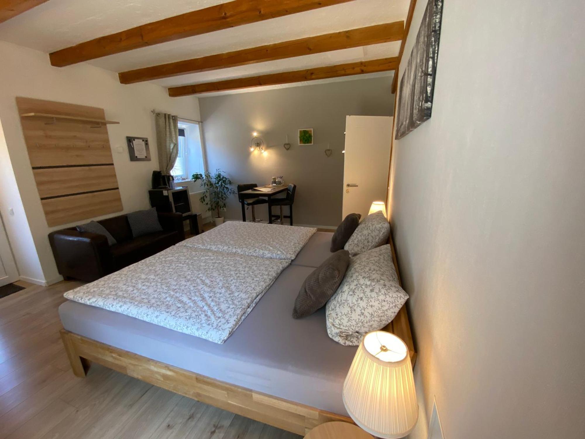 Grosses Doppelzimmer Mit Eigenem Bad Und Kuehlschrank, Frisch Saniert Friedrichskoog Zewnętrze zdjęcie